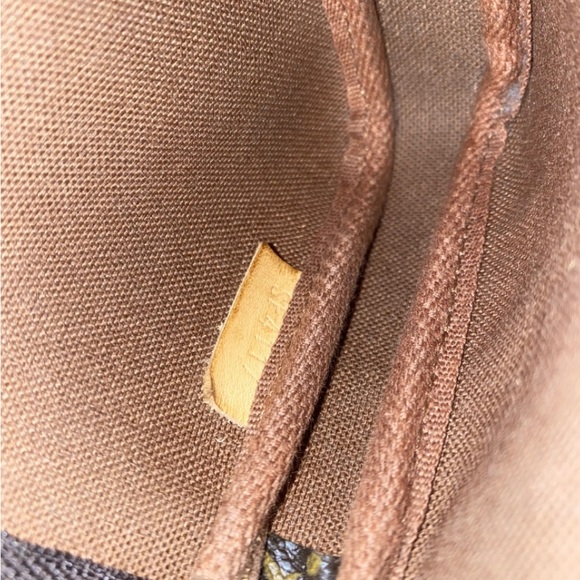 Louis Vuitton pochette - Picture 5 of 9